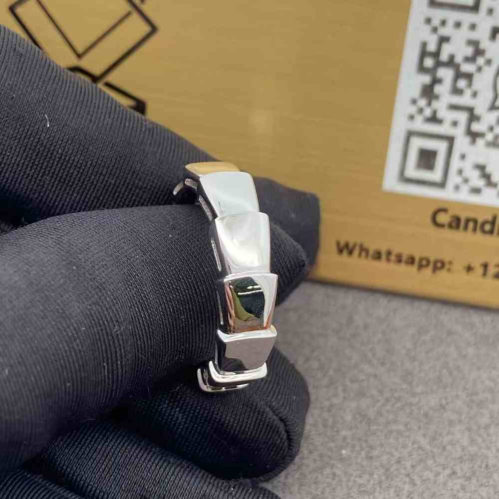 18k White Gold Bulgari Serpenti Viper Ring Thick Wedding Band 358813 (2) 18k White Gold Bulgari Serpenti Viper Ring Thick Wedding Band 358813