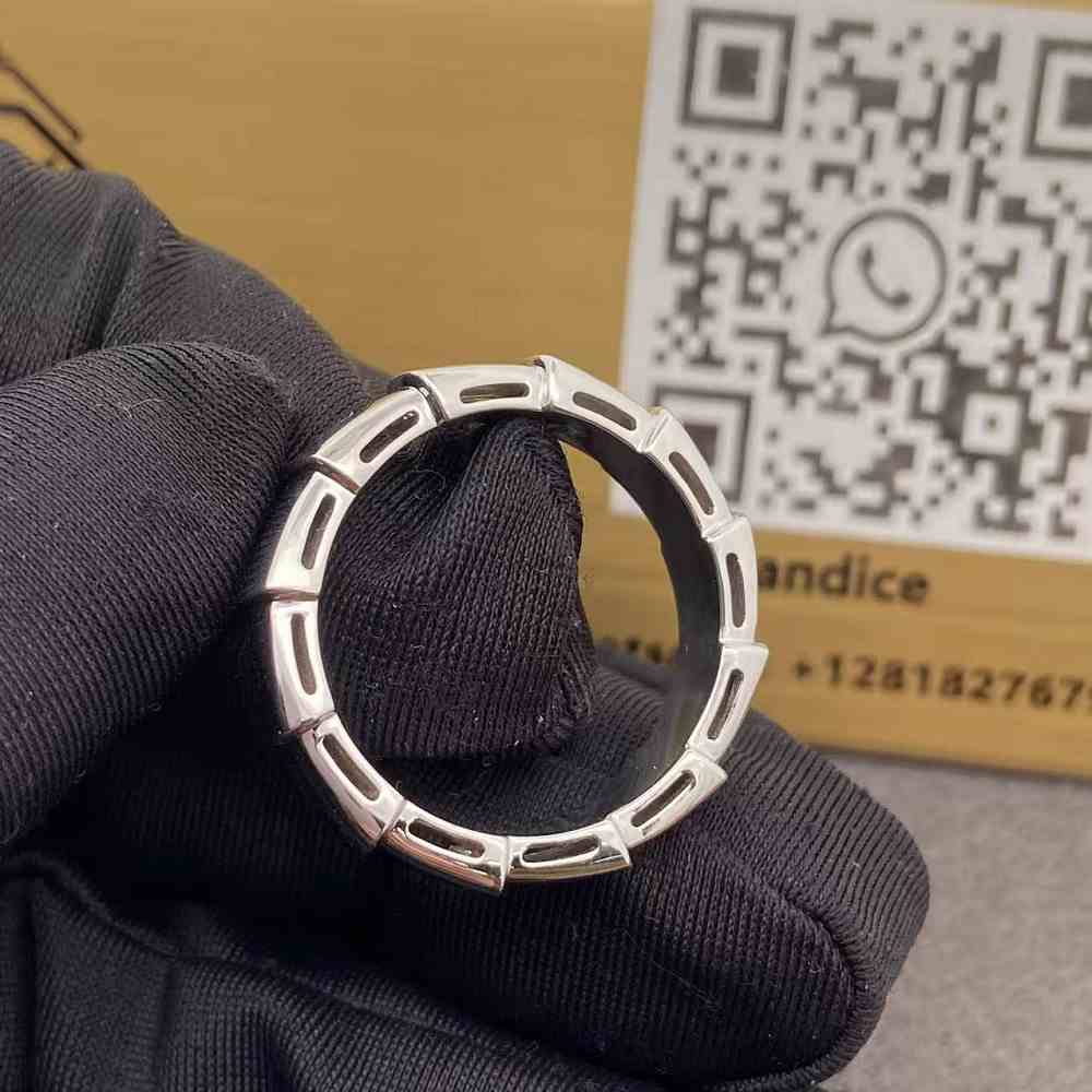 18k White Gold Bulgari Serpenti Viper Ring Thick Wedding Band 358813 (3) 18k White Gold Bulgari Serpenti Viper Ring Thick Wedding Band 358813