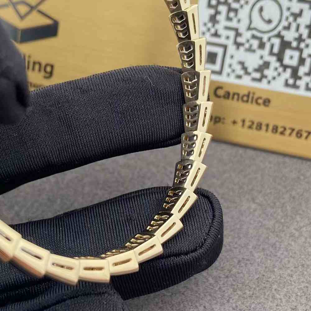18k Yellow Gold Bvlgari Serpenti Viper Bracelet 361296 (3) 18k Yellow Gold Bvlgari Serpenti Viper Bracelet 361296