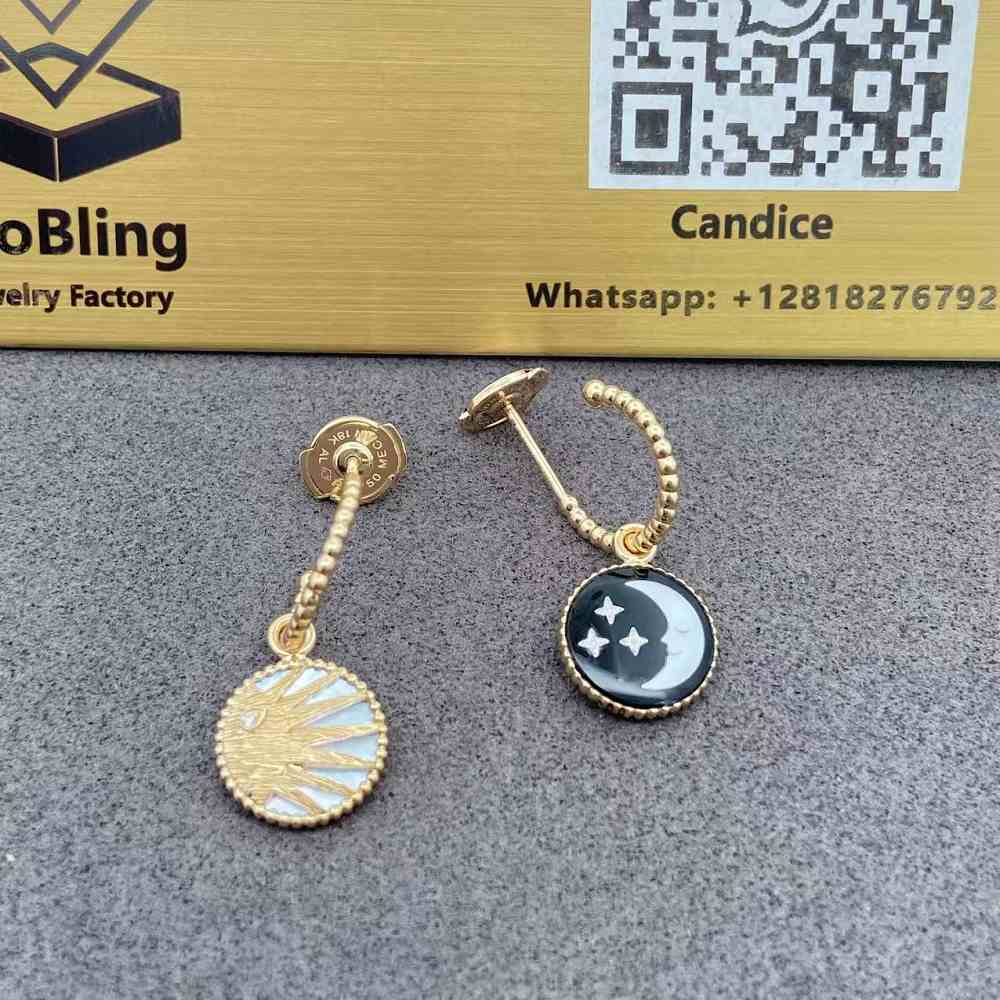 Dior Rose Celeste Earrings 18K Gold Diamonds Mother of Pearl and Onyx (4) Dior Rose Celeste Earrings 18K Gold Diamonds Mother of Pearl and Onyx
