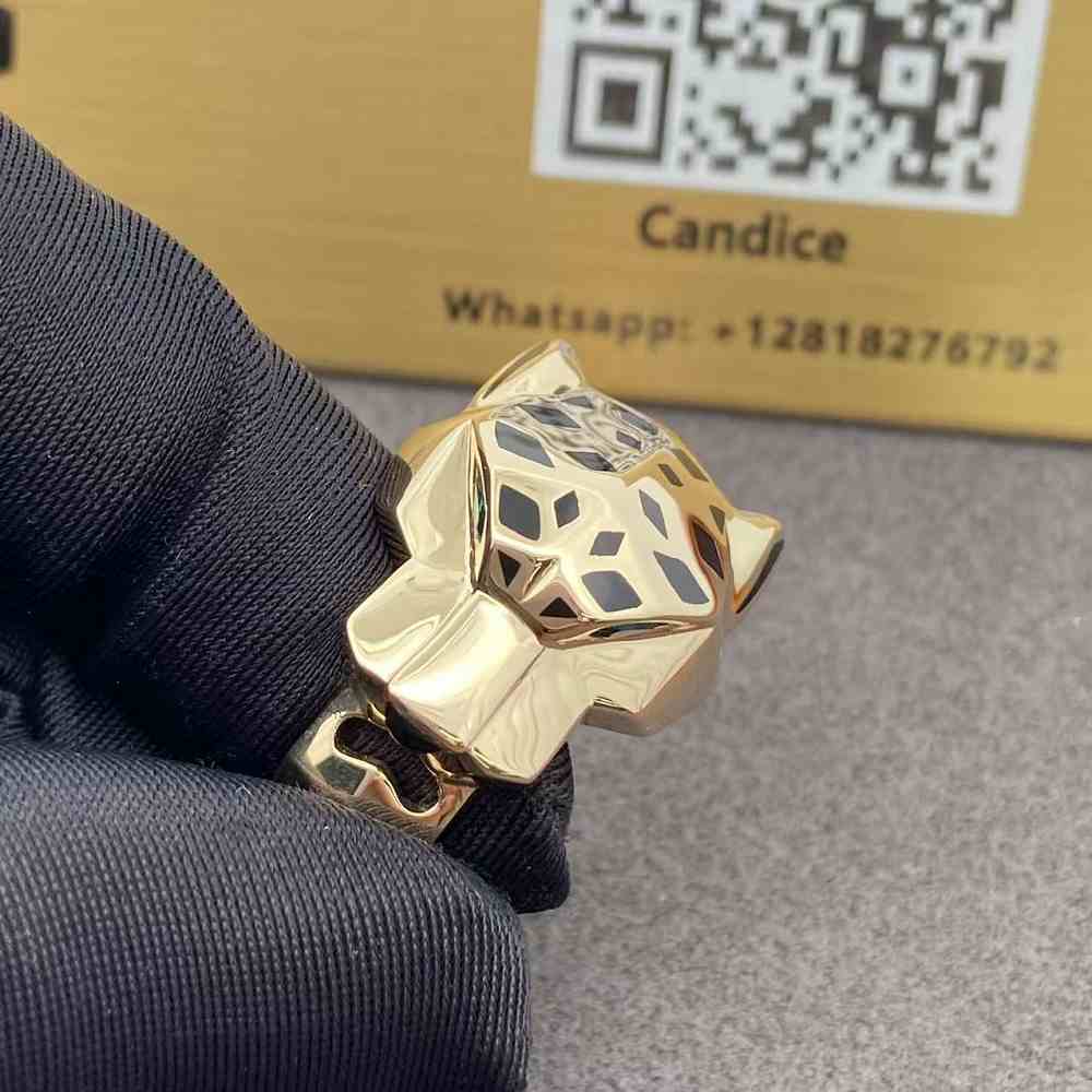 Panthere de Cartier Ring 18k Yellow Gold Garnet Onyx Ring B4074152 (2) Panthere de Cartier Ring 18k Yellow Gold Garnet Onyx Ring B4074152